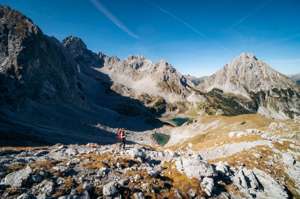 Hinteres Tajatörl to Coburger Mountain Hut Hiking Trail, Austria