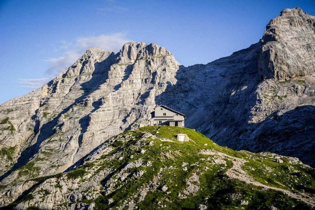 Pogačnikov dom na Kriških podih